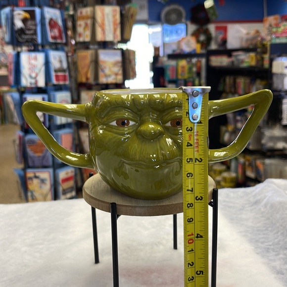 Star Wars sculpted ceramic YODA mug - Picture 9 of 9